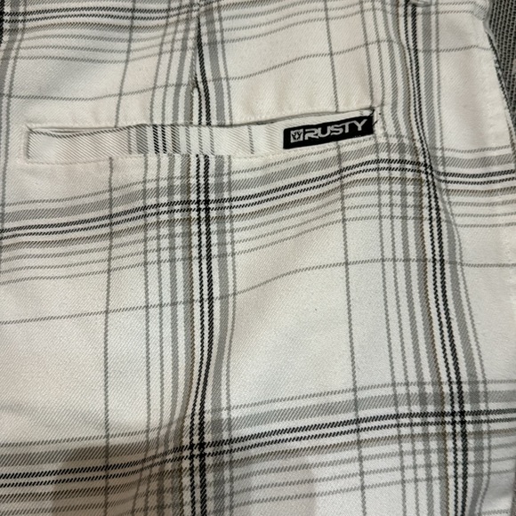 Rusty brand plaid shorts size 36 men’s excellent condition only used once - Picture 6 of 6